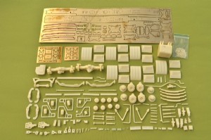 AN 1/24 泛用 重型卡車 8x4 雙轉向軸 底盤組